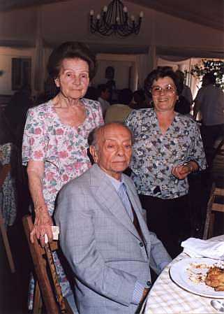 929-15.jpg (19541 bytes)